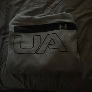 Under Armour Sweater
